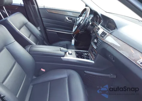 2014 Mercedes-Benz E 350 4Matic z USA, uszkodzony, nr VIN WDDHF8JB9EA880221